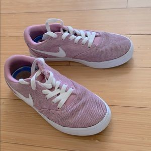 Pink nike